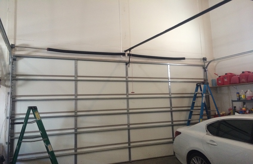 Garage Door Repair Services in Panorama City