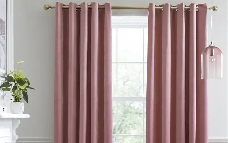 Evaluating the Benefits and Limitations of Rod Pocket Curtains