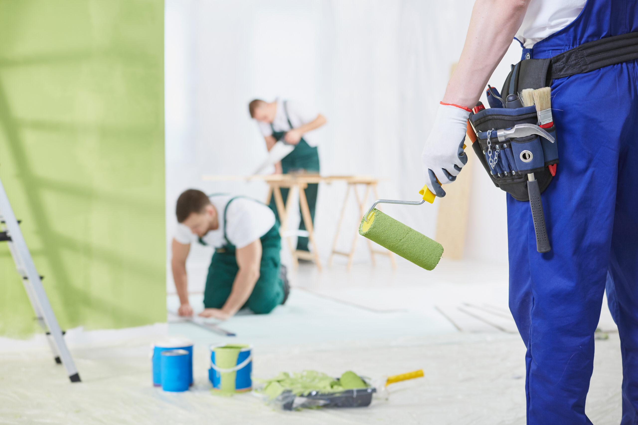 What Should You Look for When Hiring a Professional Painting Contractor?